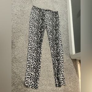 Cheetah print leggings! Still in great condition!